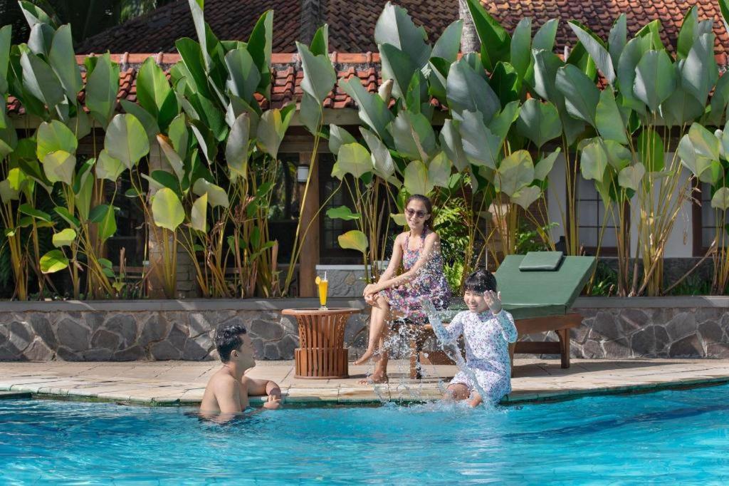 Sunrise Beach Hotel Pangandaran Exterior foto